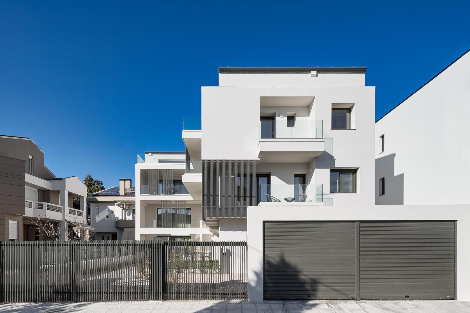 Blanc Residences *